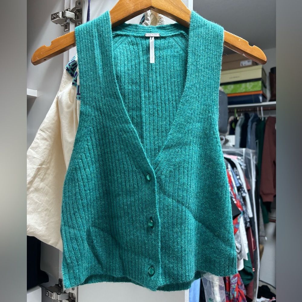 Free people Thorne cashmere vest NWOT